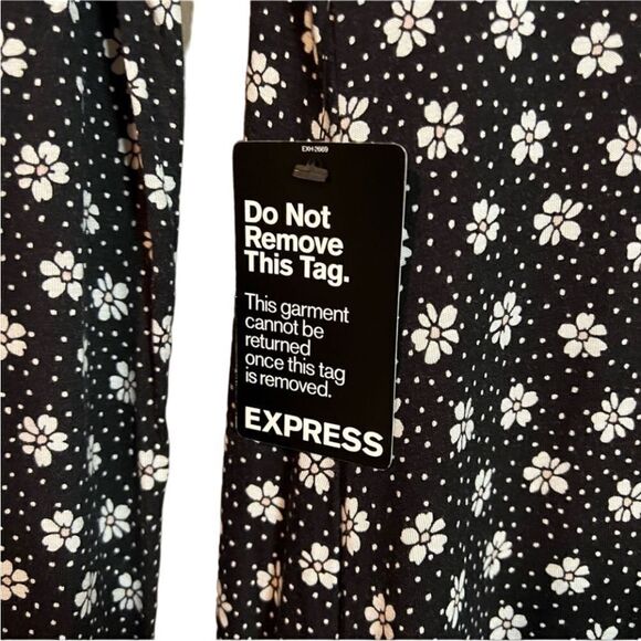 NWT! Express floral print long sleeve dress - Picture 11 of 12